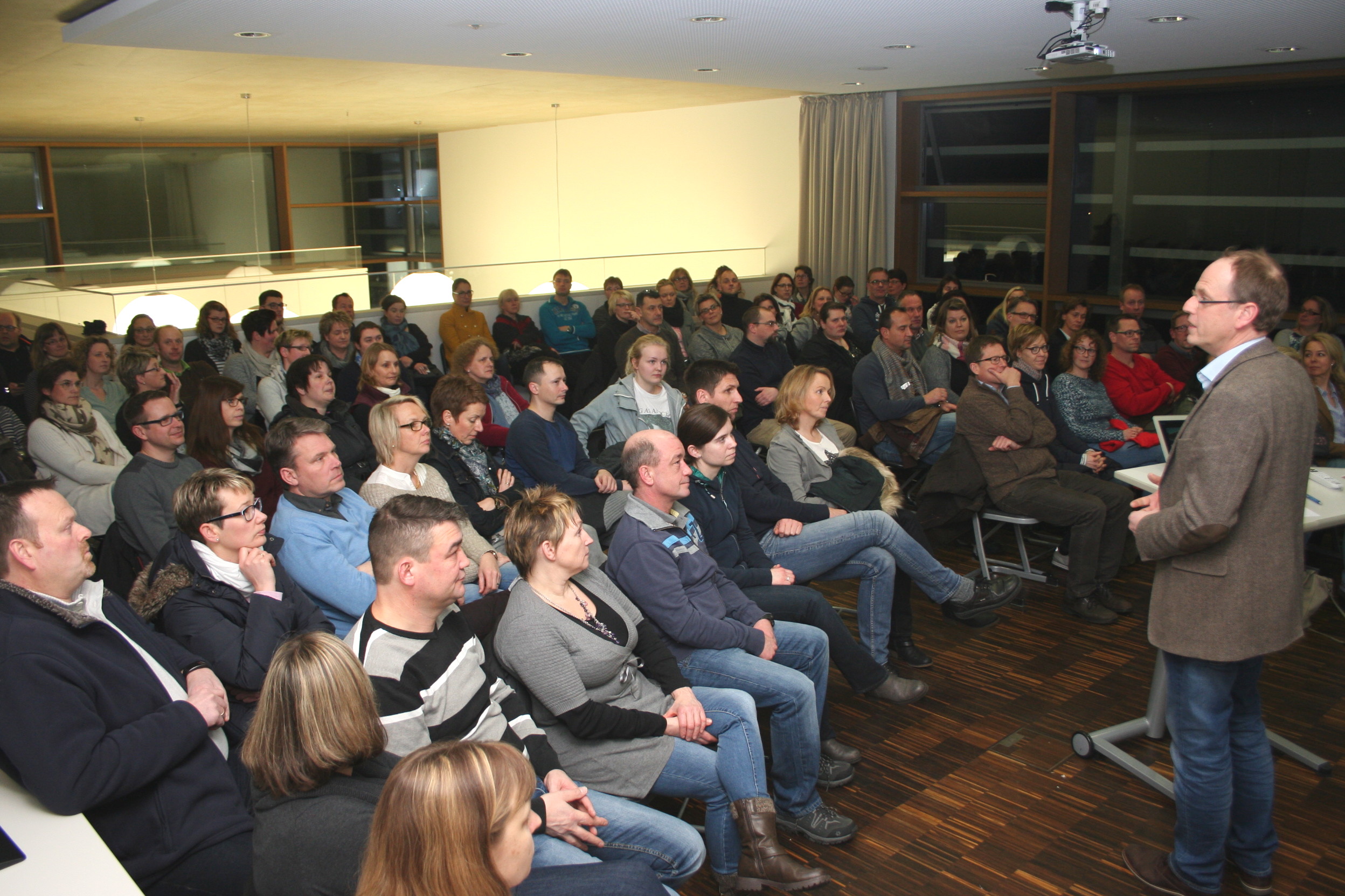 dunkel-besucher-infoabend